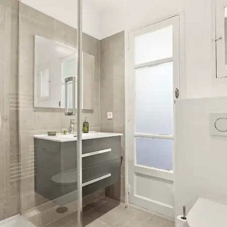 Flat Next To Place Des Lices With Parking - Maison Lerins